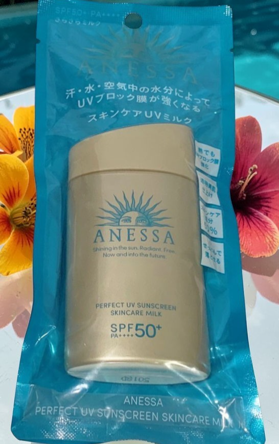 Shiseido Anessa Perfect UV Sunscreen Skincare Milk SPF50 - 60 ml/2 oz Exp 01/28