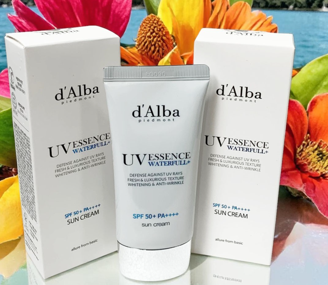 D'ALBA UV ESSENCE VEGAN WATERFULL+SUN CREAM WHITENING & ANTI-WRINKLE BLUE-2PCS