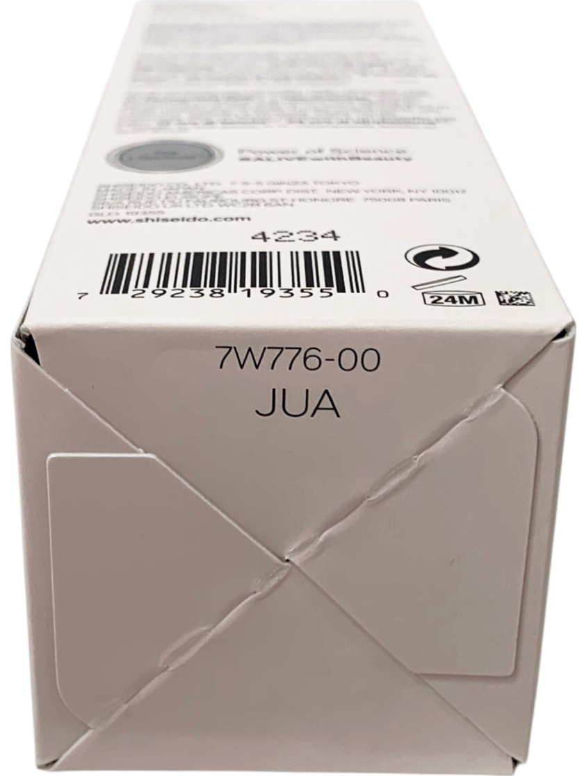 Shiseido Revitalessence Skin Glow Foundation SPF 30 