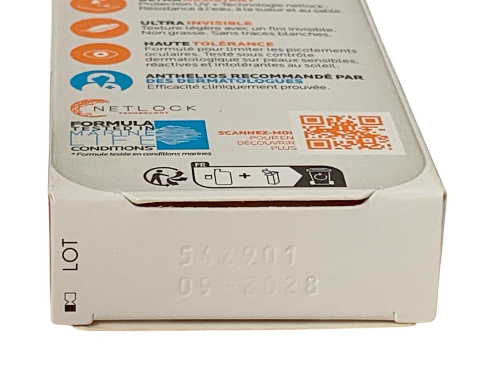 La Roche Posay Anthelios UVMune 400 Fluid Oil Control SPF50+ Exp: 09/2028-2 PCS