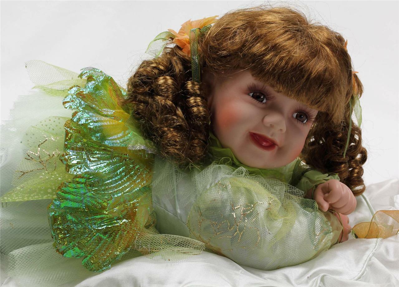 PORCELAIN BROWN HAIR CRAWLING FAIRY BABY 22" GREEN DRESS SILK BLANKET