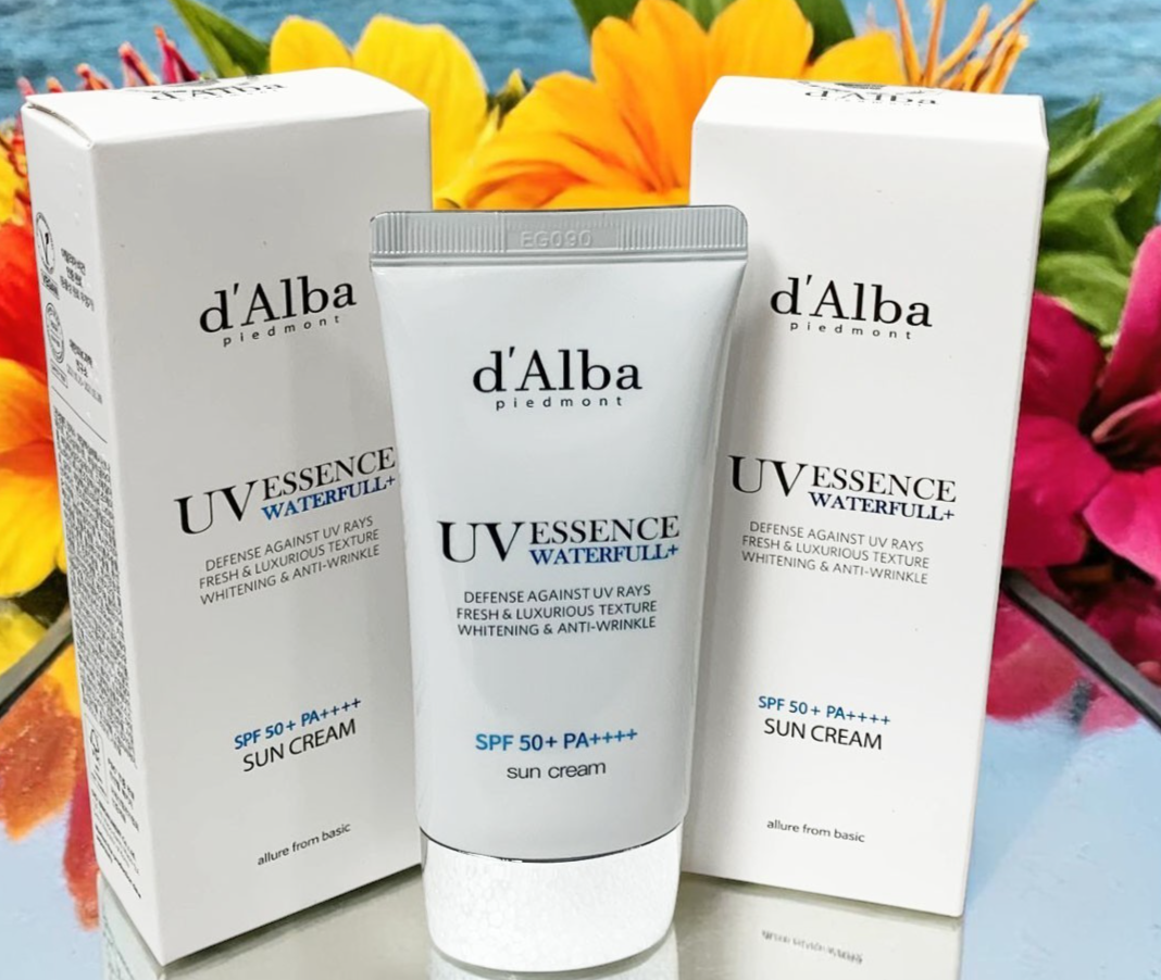 D'ALBA UV ESSENCE VEGAN WATERFULL+SUN CREAM WHITENING & ANTI-WRINKLE BLUE-2PCS